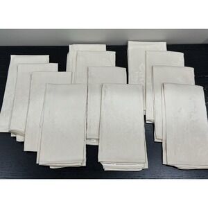 NOS VINTAGE Ivory/beige Damask Vienna 12 Napkins 16.5 X 18 Floral New w/tags